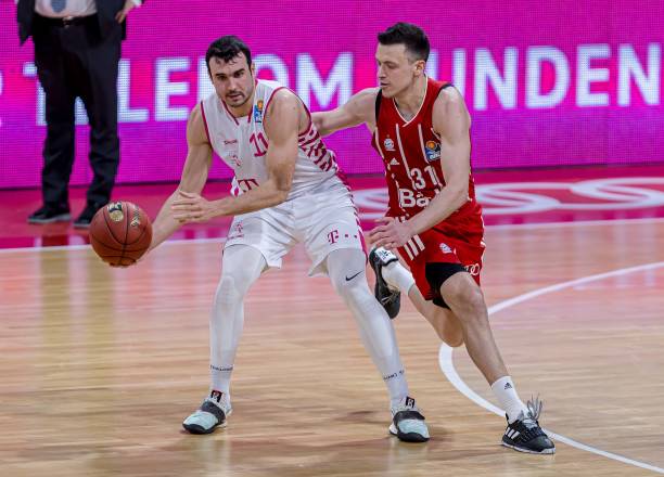 制造麻烦 制造麻烦