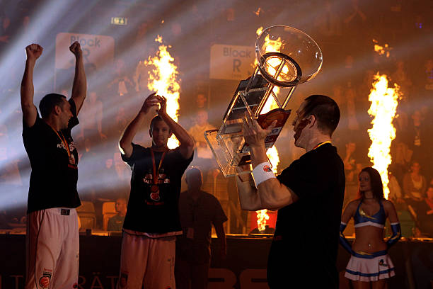 极快的出手 极快的出手